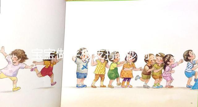 寶寶做平板支撐5秒倒下,網友:“姿勢不標準會傷害身體”